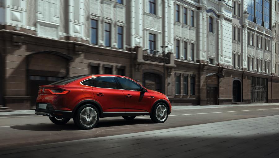  Renault Arkana 2018 года  (фото 2 из 9)